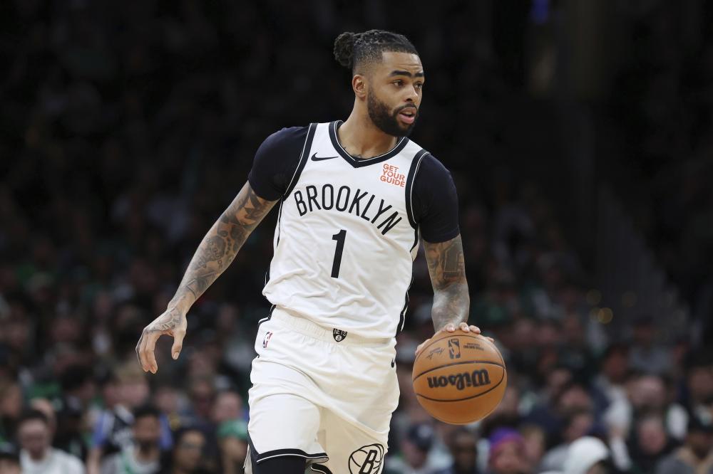 球队只能依 球队只能依