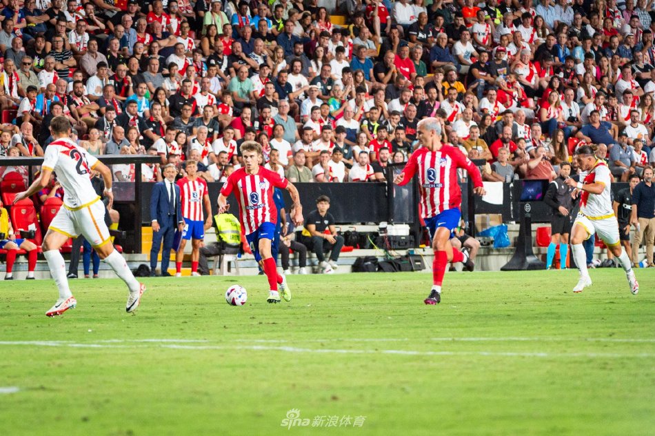 夺得队史首 夺得队史首