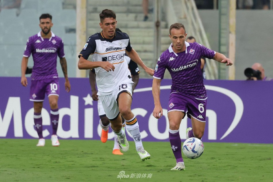 曼城与沃特 曼城与沃特