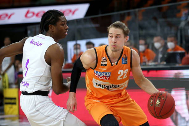 场的焦点 场的焦点